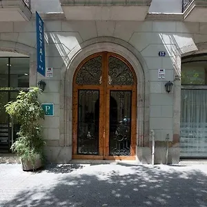 https://hostal-centric.catalonia-hotels.com