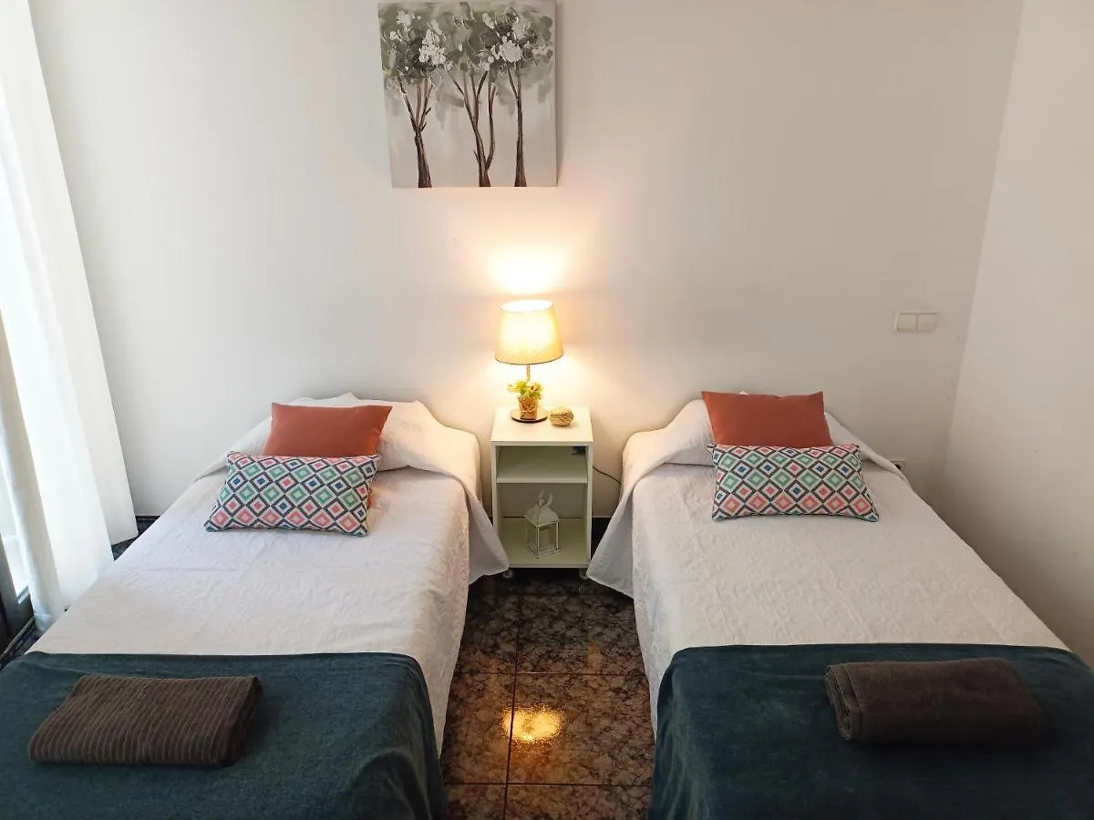Hostel By Plaza Urquinaona Rooms Barcelona