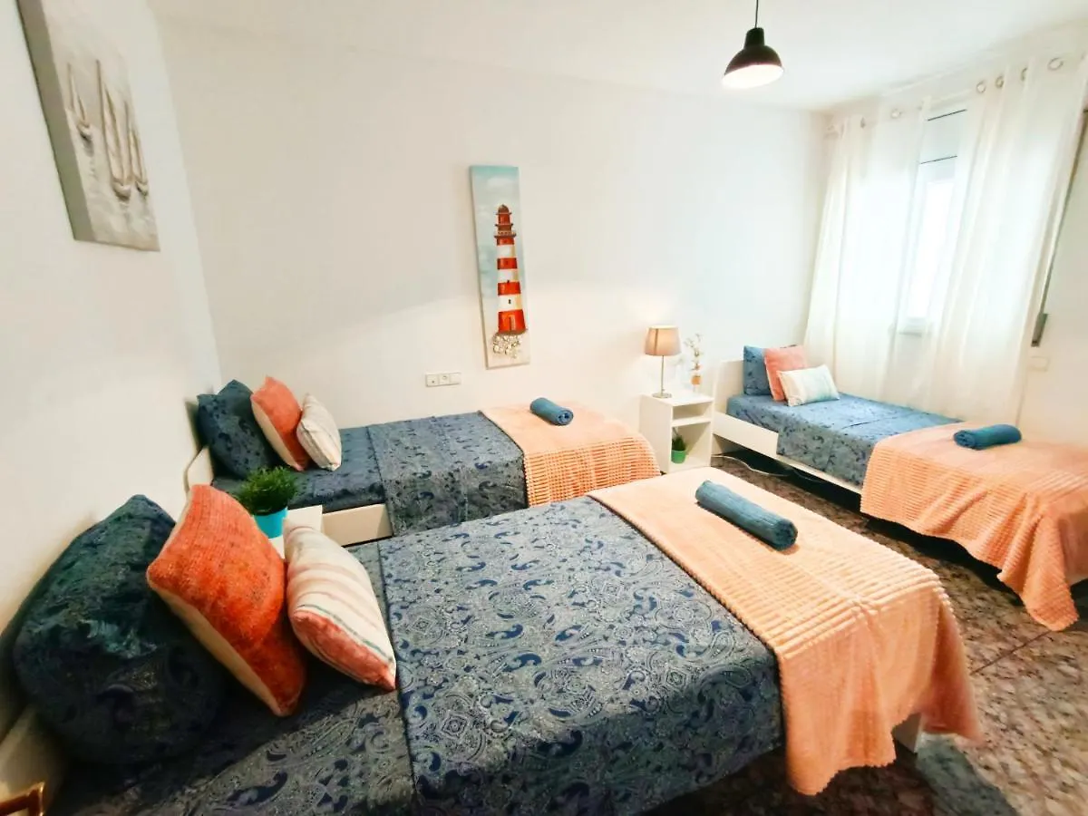 By Plaza Urquinaona Rooms Barcelona Hostel