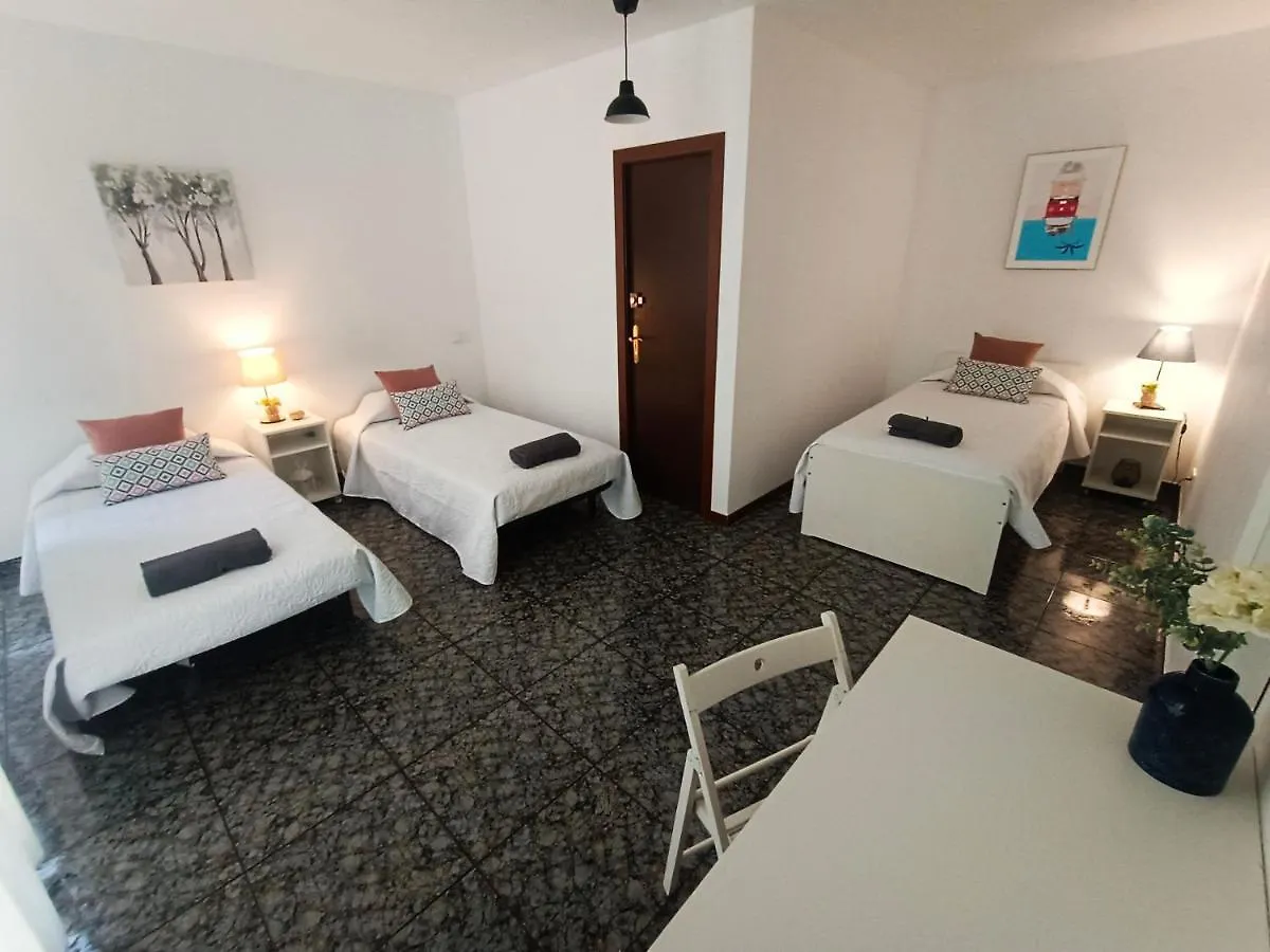 By Plaza Urquinaona Rooms Barcelona